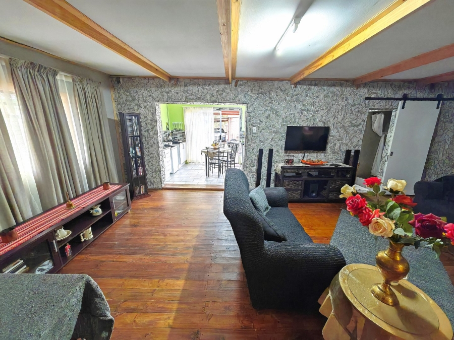 7 Bedroom Property for Sale in Bayswater Free State